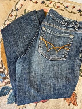 WORN BRAND Women’s Bootcut Denim Jeans with Contrast Stitching, Petite Size 8